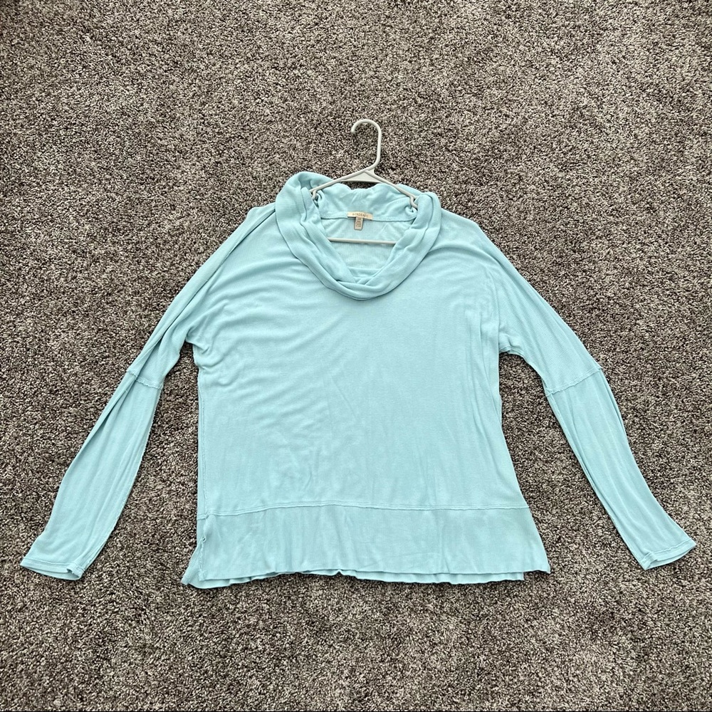 blue long sleeve shirt